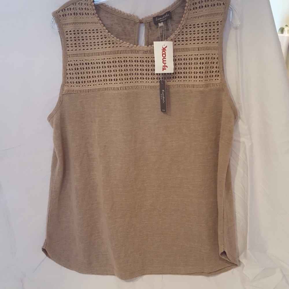 Essentials Milano lt weight sweater tank top. NWT
